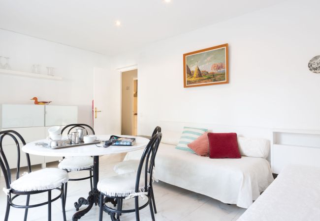 Apartamento en Llafranc - 1ANC 12 - Apartamento sencillo muy cerca de la playa de Llafranc Apartamento en Llafranc - 1ANC 12 - Apartamento sencillo muy cerca de la playa de Llafranc