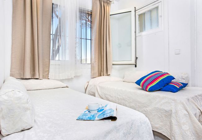 Apartamento en Llafranc - 1ANC 13B - Apartamento sencillo muy cerca de la playa de Llafranc Apartamento en Llafranc - 1ANC 13B - Apartamento sencillo muy cerca de la playa de Llafranc