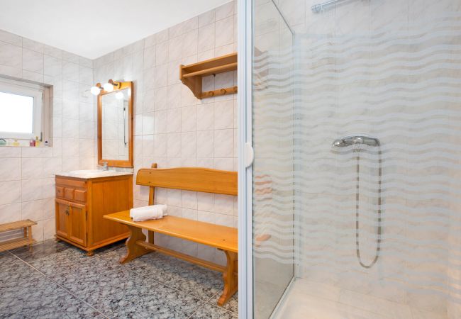 Villa en Lloret de Mar - 2BELL01 - Acogedora casa de 4 habitaciones con piscina situada en una zona muy tranquila  Villa en Lloret de Mar - 2BELL01 - Acogedora casa de 4 habitaciones con piscina situada en una zona muy tranquila