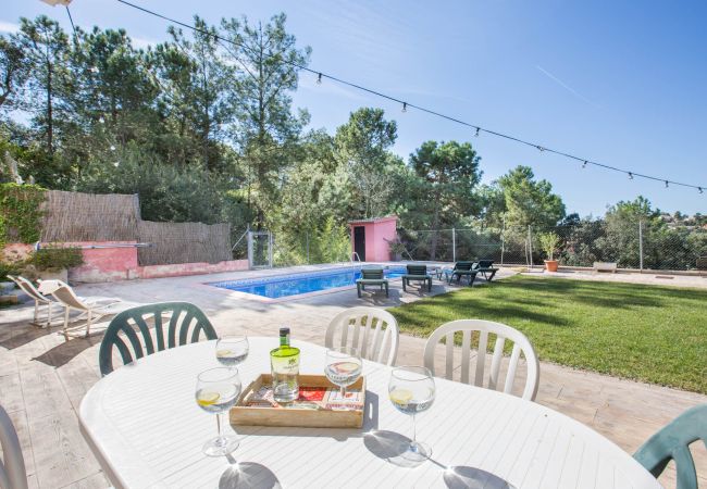 Villa en Lloret de Mar - 2BELL01 - Acogedora casa de 4 habitaciones con piscina situada en una zona muy tranquila  Villa en Lloret de Mar - 2BELL01 - Acogedora casa de 4 habitaciones con piscina situada en una zona muy tranquila