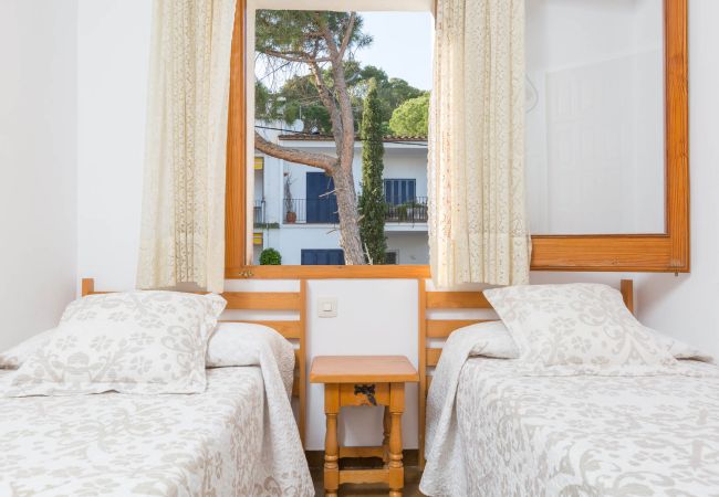 Apartamento en Llafranc - 1BRA01 - Apartamento sencillo para 6 personas situado a pocos minutos caminando de la playa de Llafranc Apartamento en Llafranc - 1BRA01 - Apartamento sencillo para 6 personas situado a pocos minutos caminando de la playa de Llafranc