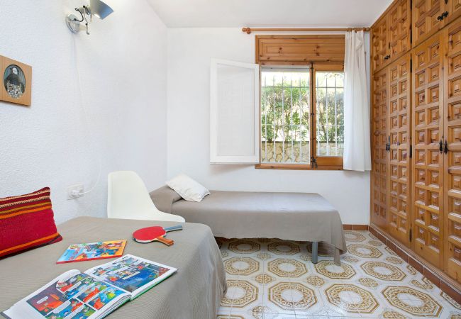 Apartamento en Llafranc - 1CEN A1 - Apartamento sencillo con jardín y piscina comunitaria  a 800m de la playa de Llafranc  Apartamento en Llafranc - 1CEN A1 - Apartamento sencillo con jardín y piscina comunitaria  a 800m de la playa de Llafranc