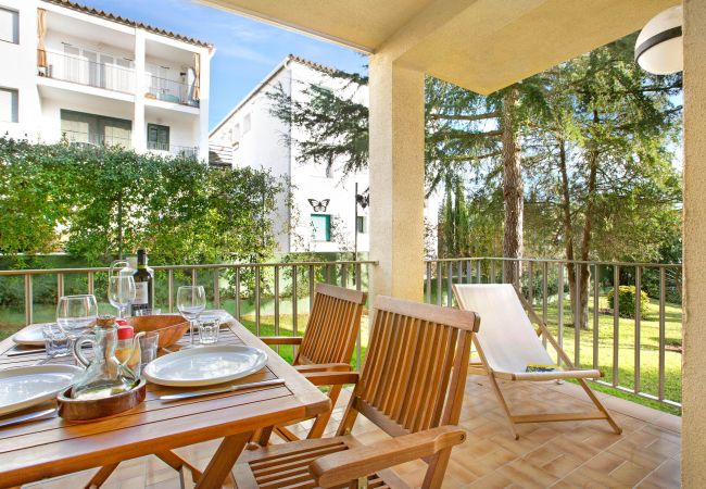 Apartamento en Llafranc - 1CEN A1 - Apartamento sencillo con jardín y piscina comunitaria  a 800m de la playa de Llafranc  Apartamento en Llafranc - 1CEN A1 - Apartamento sencillo con jardín y piscina comunitaria  a 800m de la playa de Llafranc