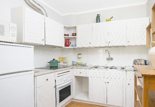 Apartamento en Llafranc - 1CEN A2 - Apartamento sencillo con jardín y piscina comunitaria a 800m de la playa de Llafranc Apartamento en Llafranc - 1CEN A2 - Apartamento sencillo con jardín y piscina comunitaria a 800m de la playa de Llafranc