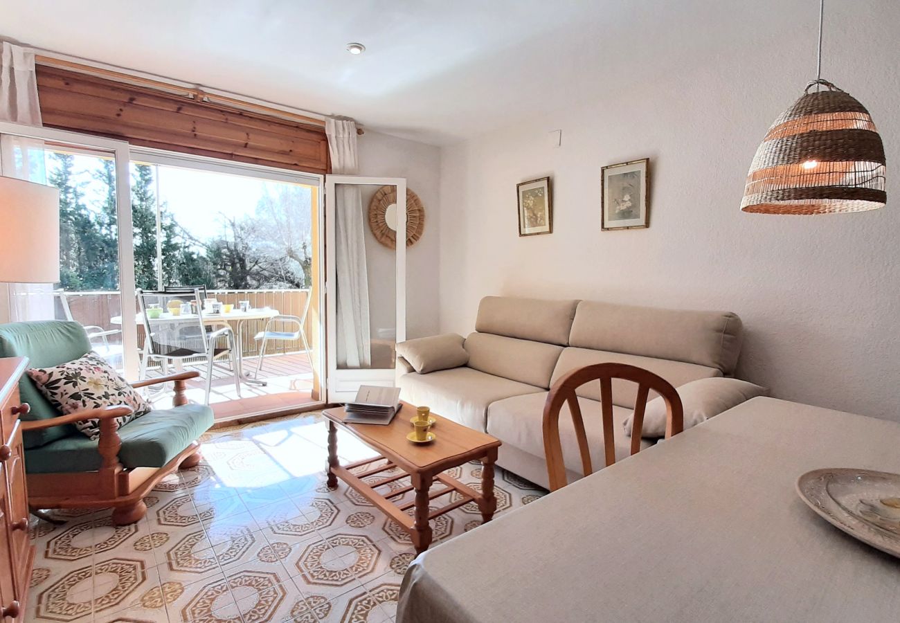 Apartamento en Llafranc - 1CEN A3 - Apartamento sencillo con jardín y piscina comunitaria a 800m de la playa de Llafranc