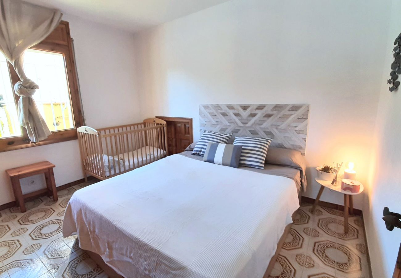 Apartamento en Llafranc - 1CEN A3 - Apartamento sencillo con jardín y piscina comunitaria a 800m de la playa de Llafranc