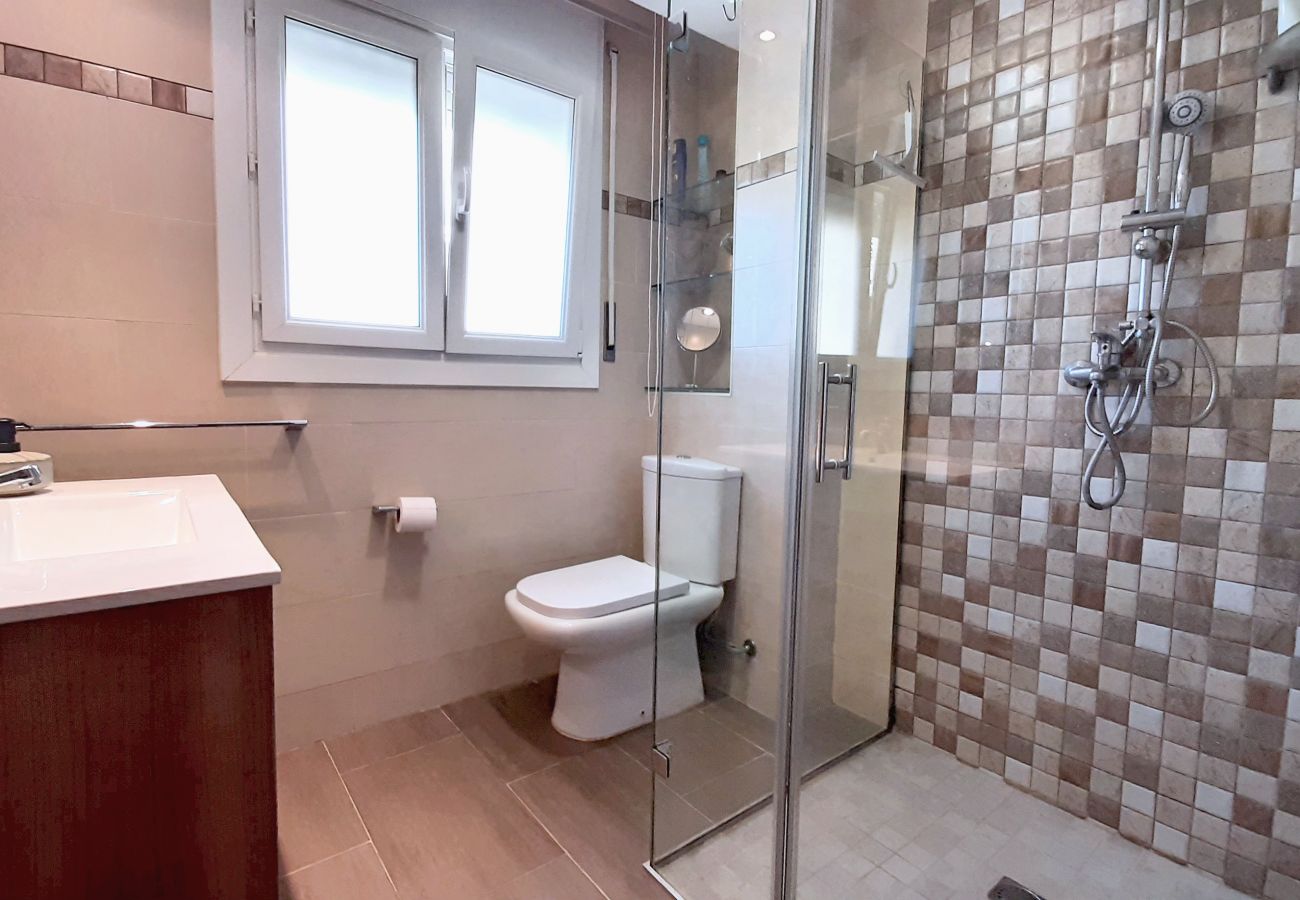 Apartamento en Llafranc - 1CEN A3 - Apartamento sencillo con jardín y piscina comunitaria a 800m de la playa de Llafranc