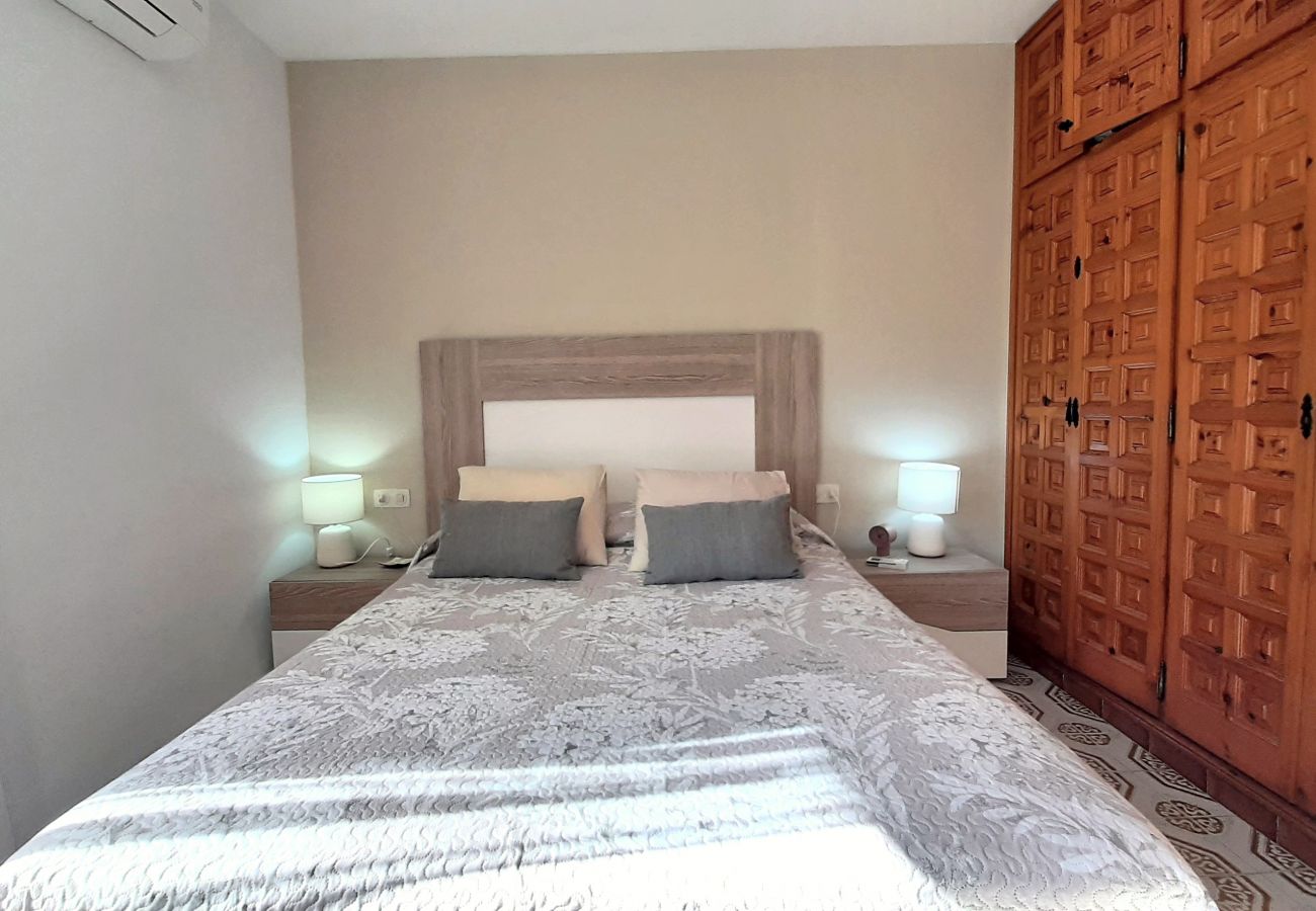 Apartamento en Llafranc - 1CEN A3 - Apartamento sencillo con jardín y piscina comunitaria a 800m de la playa de Llafranc