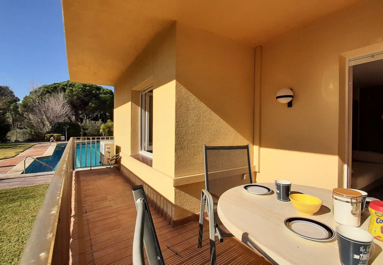 Apartamento en Llafranc - 1CEN A3 - Apartamento sencillo con jardín y piscina comunitaria a 800m de la playa de Llafranc
