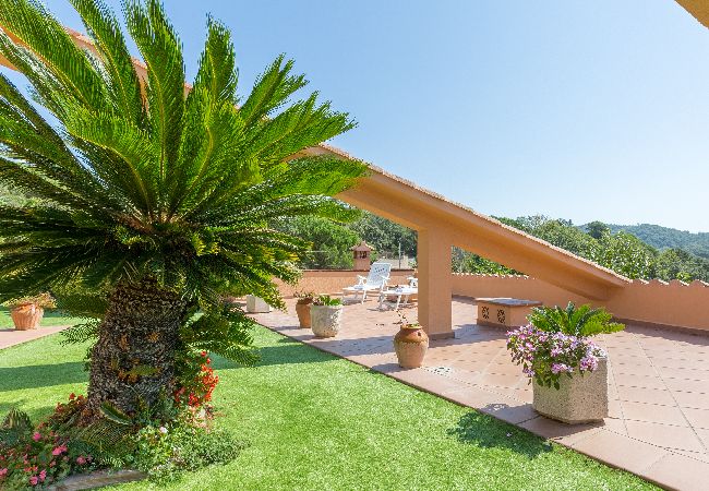 Villa en Vidreres - 2CIP01-6pax - Casa con capacidad para 06 personas y piscina privada situada en una zona tranquila 