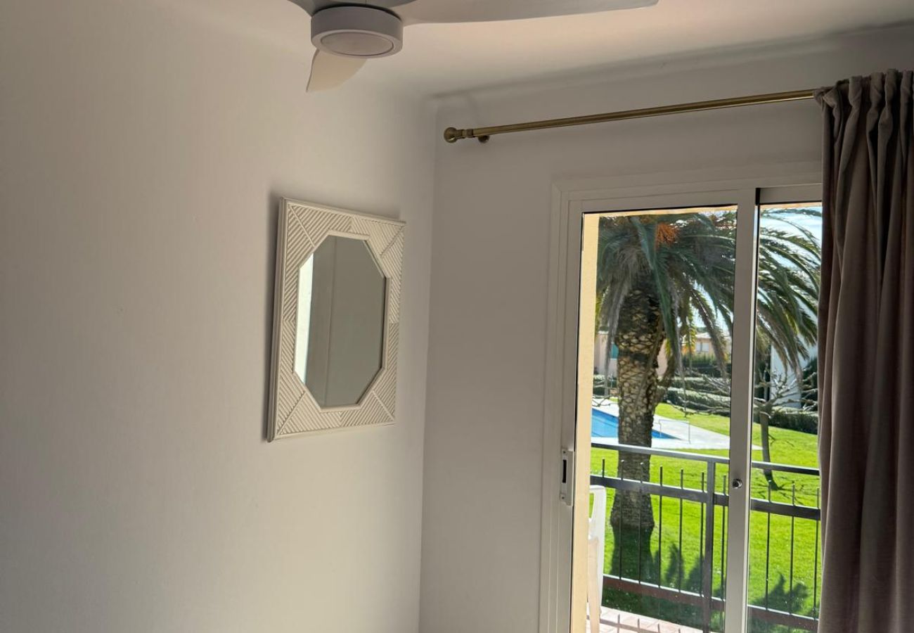 Apartamento en Calella de Palafrugell - 1CB - E3 Apartamento con piscina y jardín situado muy cerca de la playa de Calella de Palafrugell