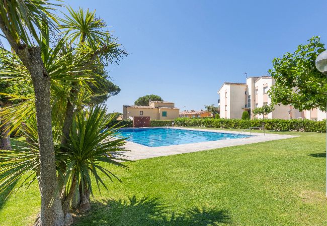Apartamento en Calella de Palafrugell - 1CB X3 - Apartamento de 2 habitaciones en una zona muy tranquila con jardín y piscina comunitaria cerca de la playa de Calella de Palafrugell Apartamento en Calella de Palafrugell - 1CB X3 - Apartamento de 2 habitaciones en una zona muy tranquila con jardín y piscina comunitaria cerca de la playa de Calella de Palafrugell