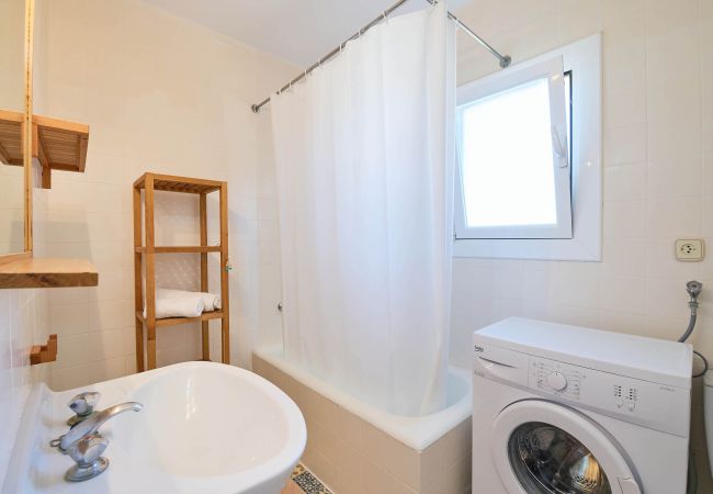 Apartamento en Calella de Palafrugell - 1CB X3 - Apartamento de 2 habitaciones en una zona muy tranquila con jardín y piscina comunitaria cerca de la playa de Calella de Palafrugell Apartamento en Calella de Palafrugell - 1CB X3 - Apartamento de 2 habitaciones en una zona muy tranquila con jardín y piscina comunitaria cerca de la playa de Calella de Palafrugell