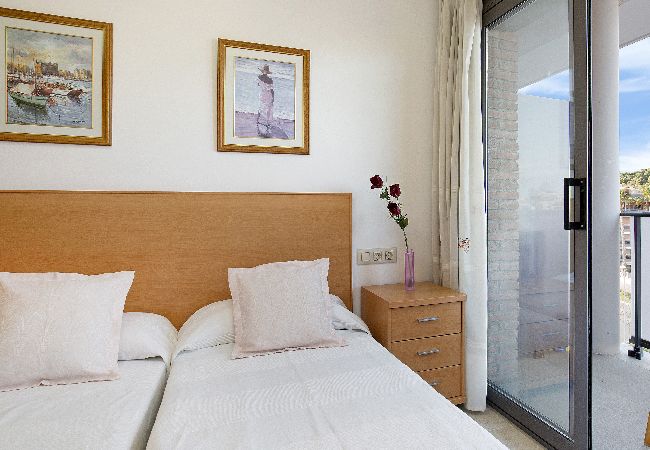 Apartamento en Lloret de Mar - 2KIS01- Acogedor apartamento para 4 personas con piscina situado cerca del centro y de la playa Apartamento en Lloret de Mar - 2KIS01- Acogedor apartamento para 4 personas con piscina situado cerca del centro y de la playa