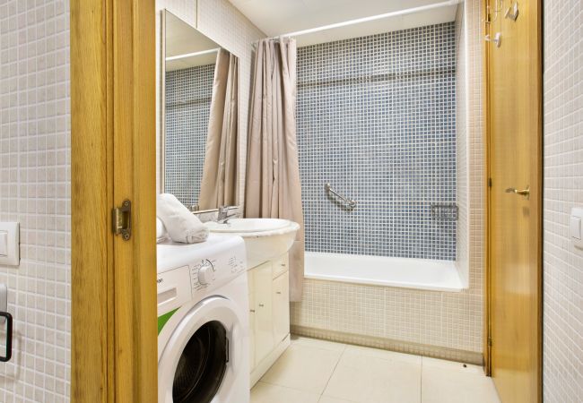 Apartamento en Lloret de Mar - 2KIS02- Acogedor apartamento para 4 personas con piscina situado cerca de la playa Apartamento en Lloret de Mar - 2KIS02- Acogedor apartamento para 4 personas con piscina situado cerca de la playa