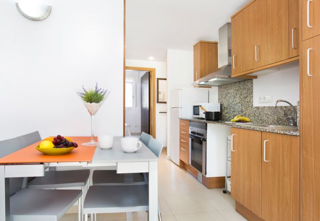 Apartamento en Lloret de Mar - 2KIS02- Acogedor apartamento para 4 personas con piscina situado cerca de la playa Apartamento en Lloret de Mar - 2KIS02- Acogedor apartamento para 4 personas con piscina situado cerca de la playa