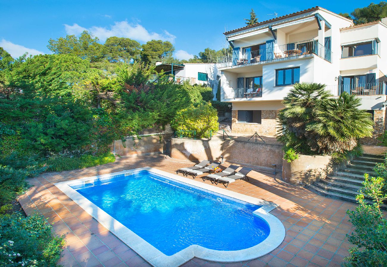 Villa en Llafranc - 1KRIS 01 - Magnífica casa situada en Llafranc, con piscina privada y capcidad para hasta 8 personas.