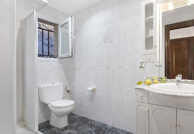 Villa en Blanes - 2MAER01 - Casa para 9 personas con piscina privada situada cerca de la playa de Blanes Villa en Blanes - 2MAER01 - Casa para 9 personas con piscina privada situada cerca de la playa de Blanes