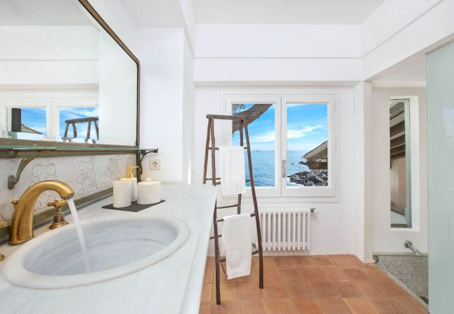 Villa en Llafranc - 1MARINE 01 - Casa con unas espectaculares vistas al mar situada en una zona privilegiada en el  precioso camino de ronda entre Llafranc y Calella de Palafrugell Villa en Llafranc - 1MARINE 01 - Casa con unas espectaculares vistas al mar situada en una zona privilegiada en el  precioso camino de ronda entre Llafranc y Calella de Palafrugell
