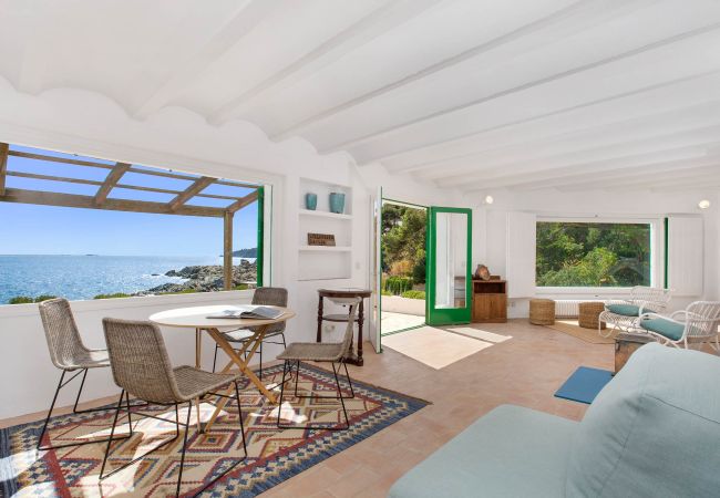 Villa en Llafranc - 1MARINE 01 - Casa con unas espectaculares vistas al mar situada en una zona privilegiada en el  precioso camino de ronda entre Llafranc y Calella de Palafrugell Villa en Llafranc - 1MARINE 01 - Casa con unas espectaculares vistas al mar situada en una zona privilegiada en el  precioso camino de ronda entre Llafranc y Calella de Palafrugell