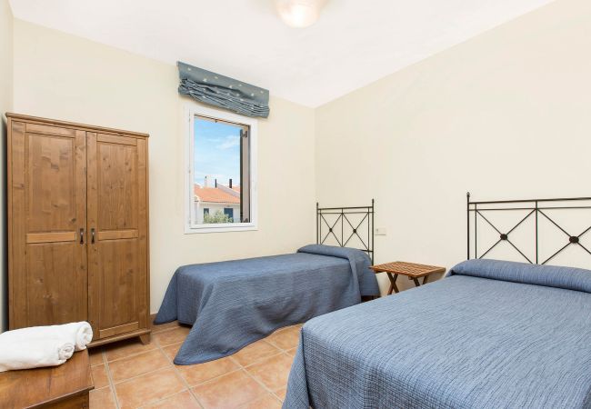 Villa en Torroella de Montgri - 1MP 44 - Casa adosada ubicada en un complejo residencial tranquilo con piscina y jardines comunitarios a 100m de la playa de Pals Villa en Torroella de Montgri - 1MP 44 - Casa adosada ubicada en un complejo residencial tranquilo con piscina y jardines comunitarios a 100m de la playa de Pals