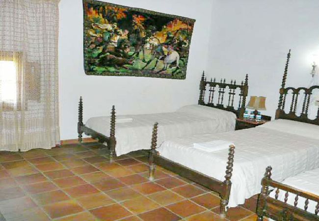 Villa en Cruilles, Monells y San Sadurní - 1MASIA CM - Preciosa masia del Siglo XVII restaurada situada en la población de Cruïlles,  a 8 Km. del centro y a 25 Km. de la playa