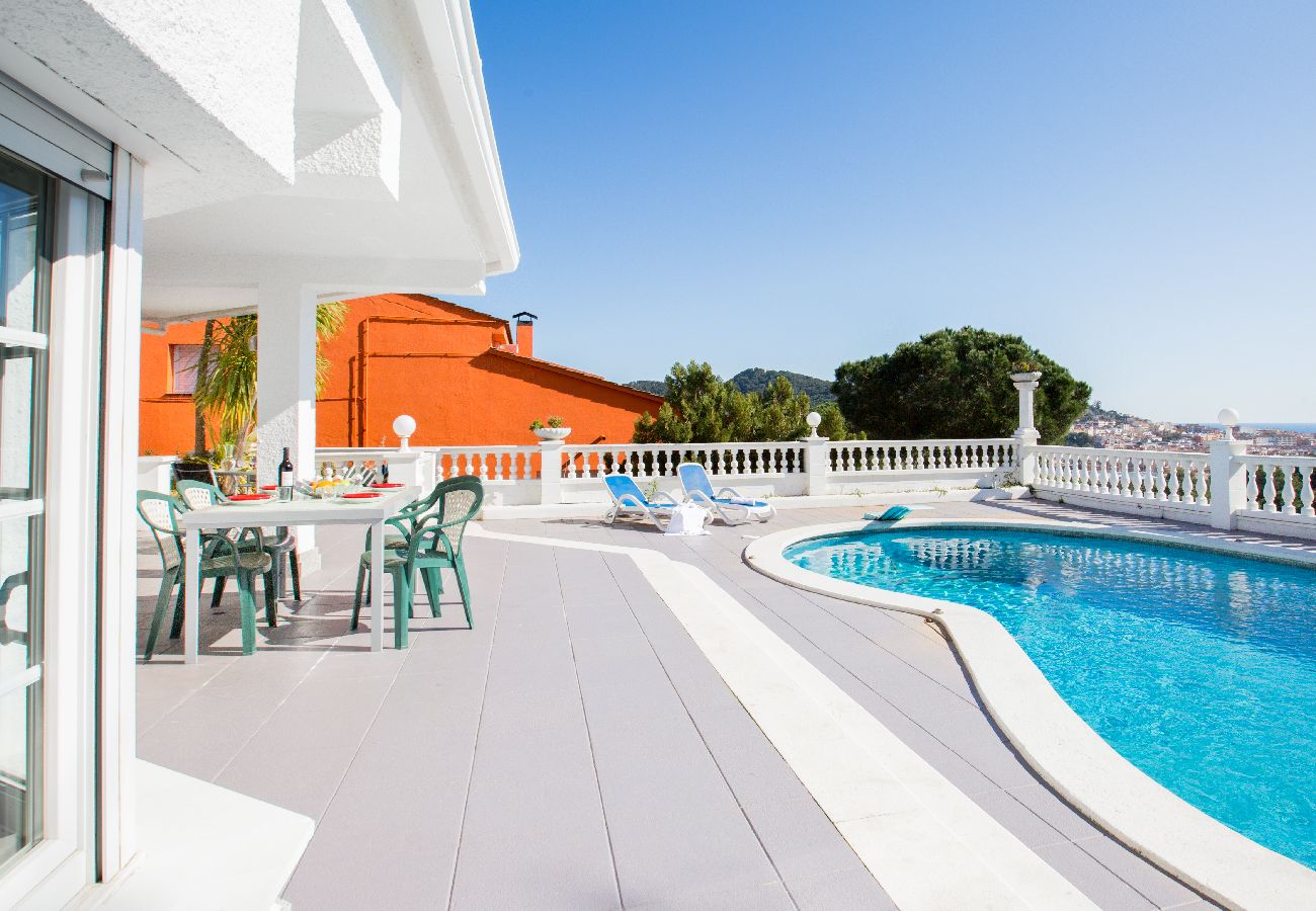 Villa en Blanes - 2MONTEM01 - Bonita casa para 9 personas con jardín y piscina privada situada cerca de la playa de Blanes 