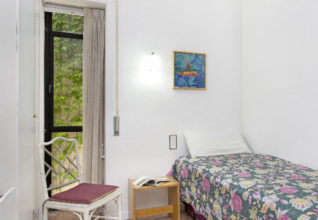 Apartamento en Calella de Palafrugell - 1PINEDA 01 - Acogedor apartamento para 8 personas situado a pocos minutos caminando de la playa de Calella de Palafrugell