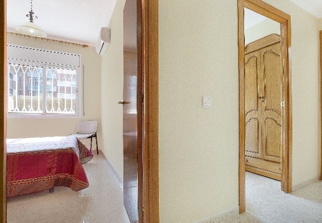 Apartamento en Lloret de Mar - 2P51- Acogedor apartamento con piscina situado cerca del centro y dela playa de Fenals (Lloret de Mar)  Apartamento en Lloret de Mar - 2P51- Acogedor apartamento con piscina situado cerca del centro y dela playa de Fenals (Lloret de Mar)