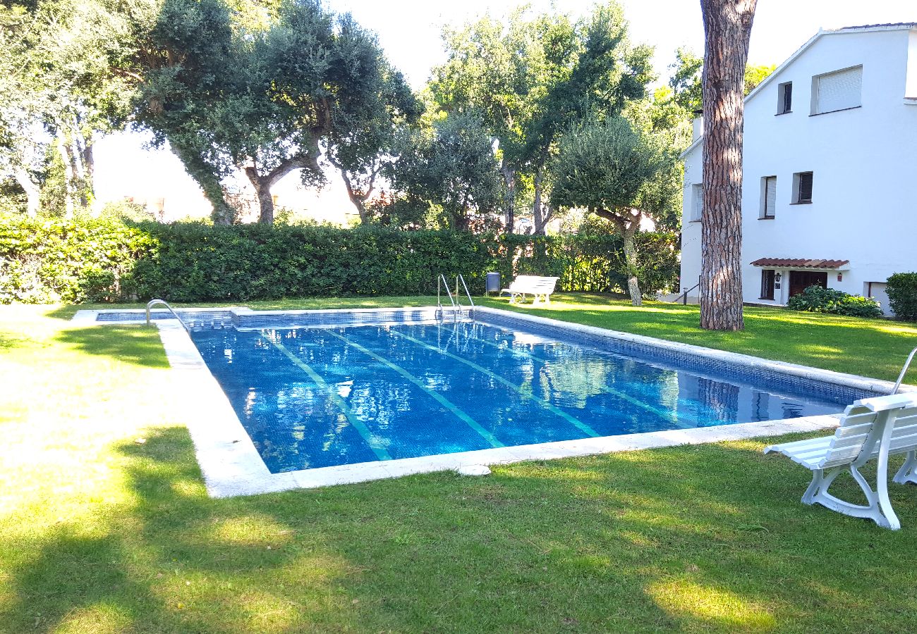 Villa en Calella de Palafrugell - 1PX 65 - Acogedora casa para 8 personas con piscina comunitaria a 800m de la de la playa de Calella de Palafrugell