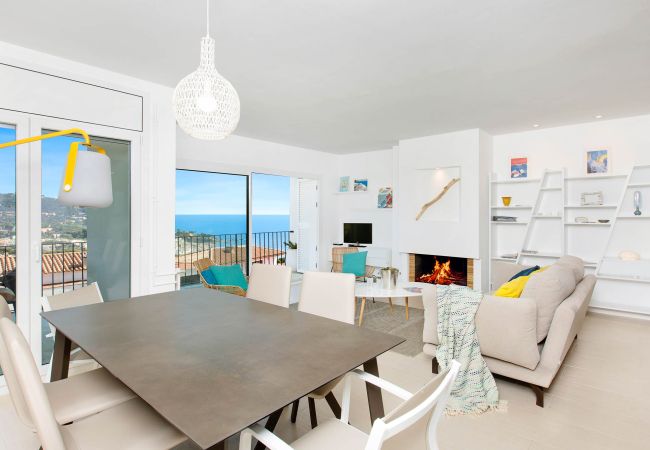 Apartamento en Calella de Palafrugell - 1PUIGA 02 - Acogedor apartamento  con terraza y magnificas vistas al mar situado a pocos minutos caminando de la de la playa de Calella de Palafrugell Apartamento en Calella de Palafrugell - 1PUIGA 02 - Acogedor apartamento  con terraza y magnificas vistas al mar situado a pocos minutos caminando de la de la playa de Calella de Palafrugell