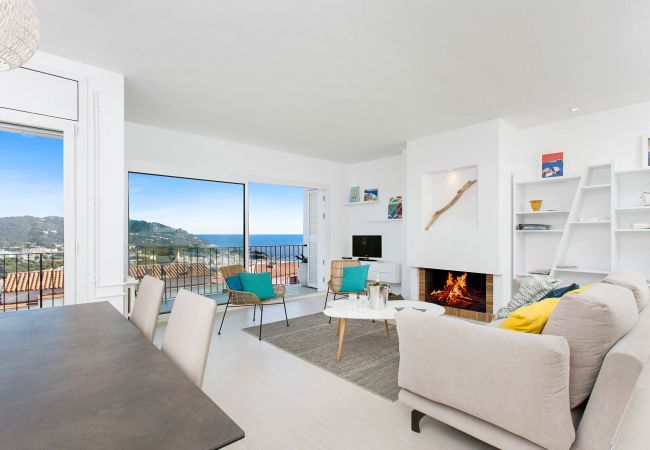 Apartamento en Calella de Palafrugell - 1PUIGA 02 - Acogedor apartamento  con terraza y magnificas vistas al mar situado a pocos minutos caminando de la de la playa de Calella de Palafrugell Apartamento en Calella de Palafrugell - 1PUIGA 02 - Acogedor apartamento  con terraza y magnificas vistas al mar situado a pocos minutos caminando de la de la playa de Calella de Palafrugell