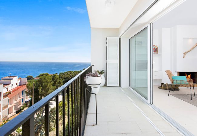 Apartamento en Calella de Palafrugell - 1PUIGA 02 - Acogedor apartamento  con terraza y magnificas vistas al mar situado a pocos minutos caminando de la de la playa de Calella de Palafrugell Apartamento en Calella de Palafrugell - 1PUIGA 02 - Acogedor apartamento  con terraza y magnificas vistas al mar situado a pocos minutos caminando de la de la playa de Calella de Palafrugell