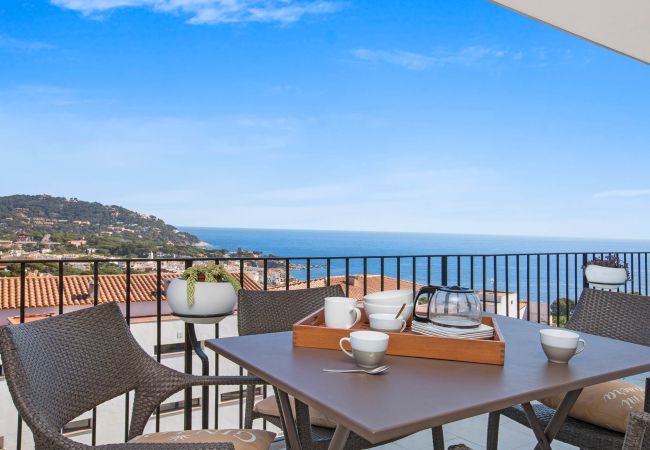 Apartamento en Calella de Palafrugell - 1PUIGA 02 - Acogedor apartamento  con terraza y magnificas vistas al mar situado a pocos minutos caminando de la de la playa de Calella de Palafrugell Apartamento en Calella de Palafrugell - 1PUIGA 02 - Acogedor apartamento  con terraza y magnificas vistas al mar situado a pocos minutos caminando de la de la playa de Calella de Palafrugell