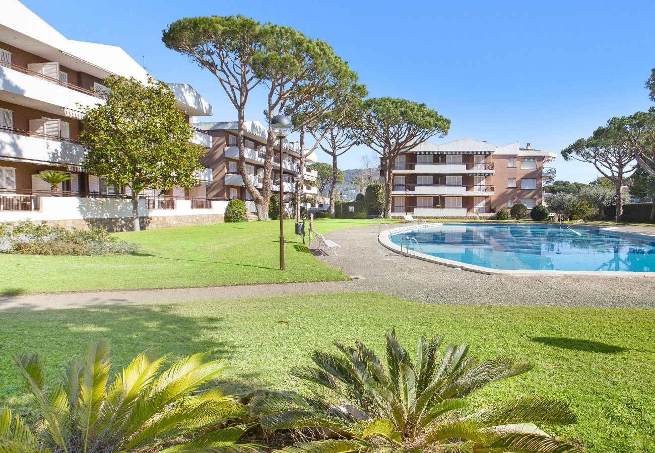 Apartamento en Calella de Palafrugell - 1QV 01 - Acogedor apartamento con piscina comunitaria y parking cerca de la playa de  Calella de Palafrugell