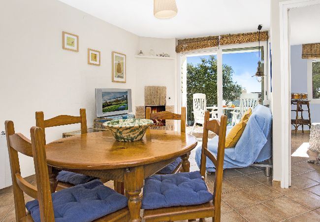 Apartamento en Calella de Palafrugell - 1ROCM 1D - Apartamento para 5 personas con terraza a solo 150m de la playa de Calella de Palafrugell Apartamento en Calella de Palafrugell - 1ROCM 1D - Apartamento para 5 personas con terraza a solo 150m de la playa de Calella de Palafrugell