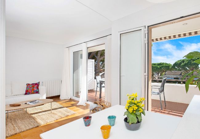 Apartamento en Calella de Palafrugell - 1ROT 02 - Acogedor apartamento de estilo moderno a pocos minutos caminando de la tranquila playa de Calella de Palafrugell Apartamento en Calella de Palafrugell - 1ROT 02 - Acogedor apartamento de estilo moderno a pocos minutos caminando de la tranquila playa de Calella de Palafrugell