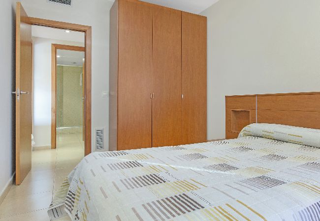 Apartamento en Lloret de Mar - 2STACRIS - Acogedor apartamento para 4 personas con terraza situado en Lloret de Mar (Fenals), cerca de la playa y del centro Apartamento en Lloret de Mar - 2STACRIS - Acogedor apartamento para 4 personas con terraza situado en Lloret de Mar (Fenals), cerca de la playa y del centro