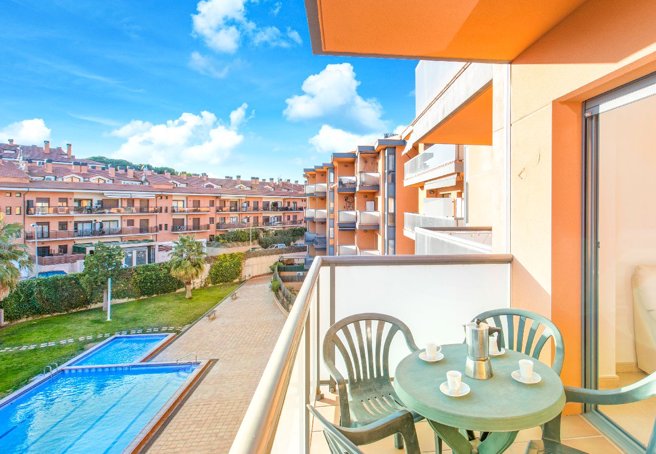 Apartamento en Lloret de Mar - 2STACRIS - Acogedor apartamento para 4 personas con terraza situado en Lloret de Mar (Fenals), cerca de la playa y del centro