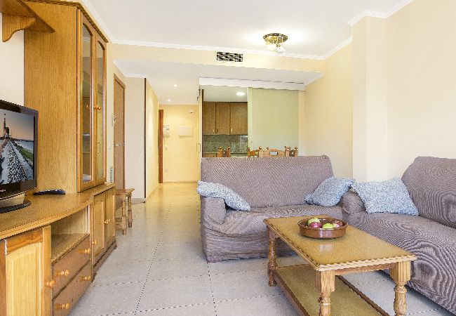 Apartamento en Lloret de Mar - 2STACRIS06 - Acogedor apartamento para 6 personas con terraza situado en Lloret de Mar (Fenals), cerca de la playa y del centro.