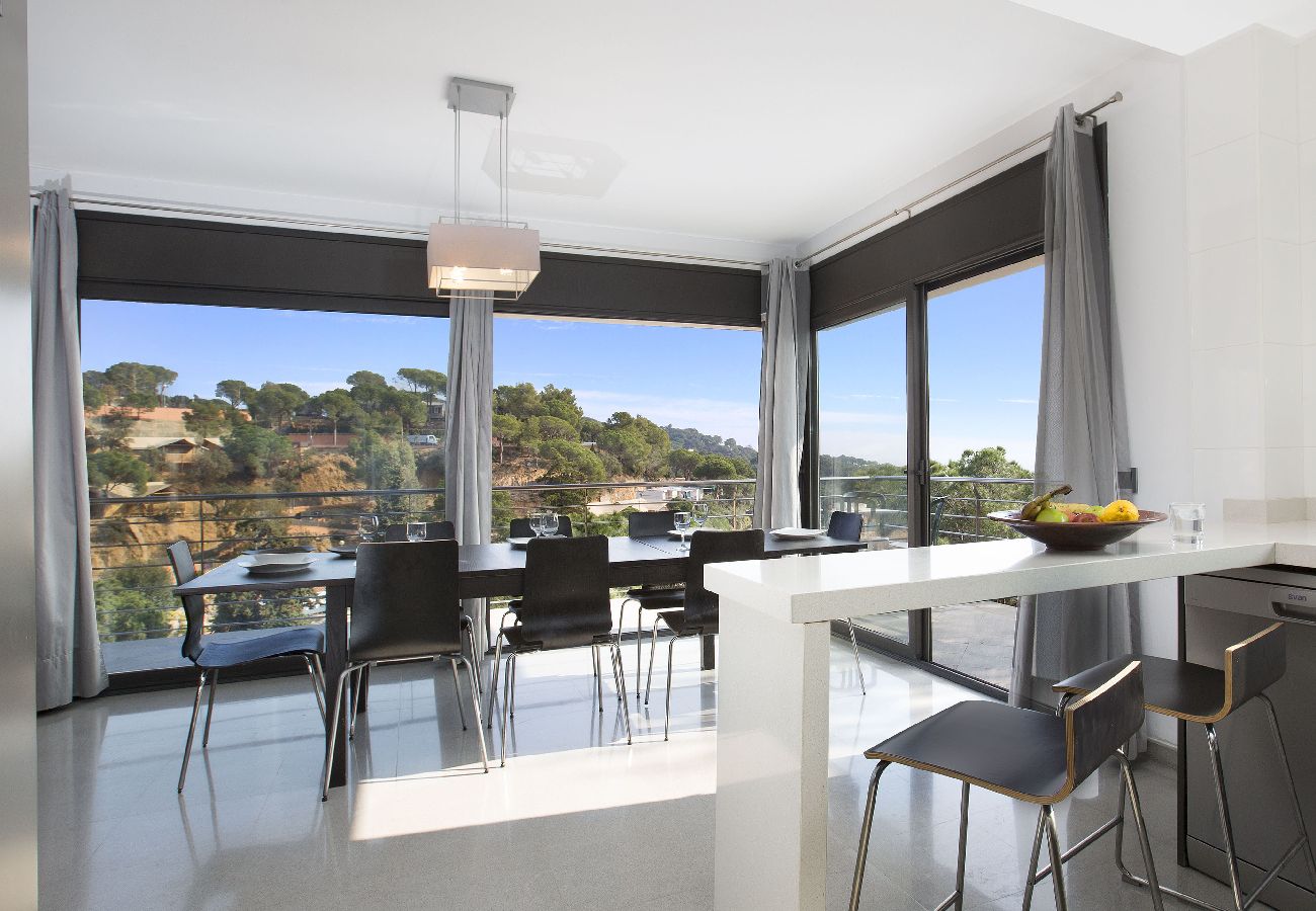 Villa en Lloret de Mar - 2SANT01 - Bonita casa para 8 personas con piscina privada e impresionantes vistas al mar situada cerca de la playa 