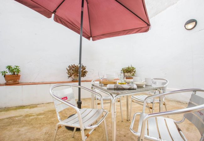 Apartamento en Llafranc - 1SICA 01 - Espacioso y moderno apartamento totalmente renovado en planta baja situado en el centro de Llafranc, sólo 100m de  la playa