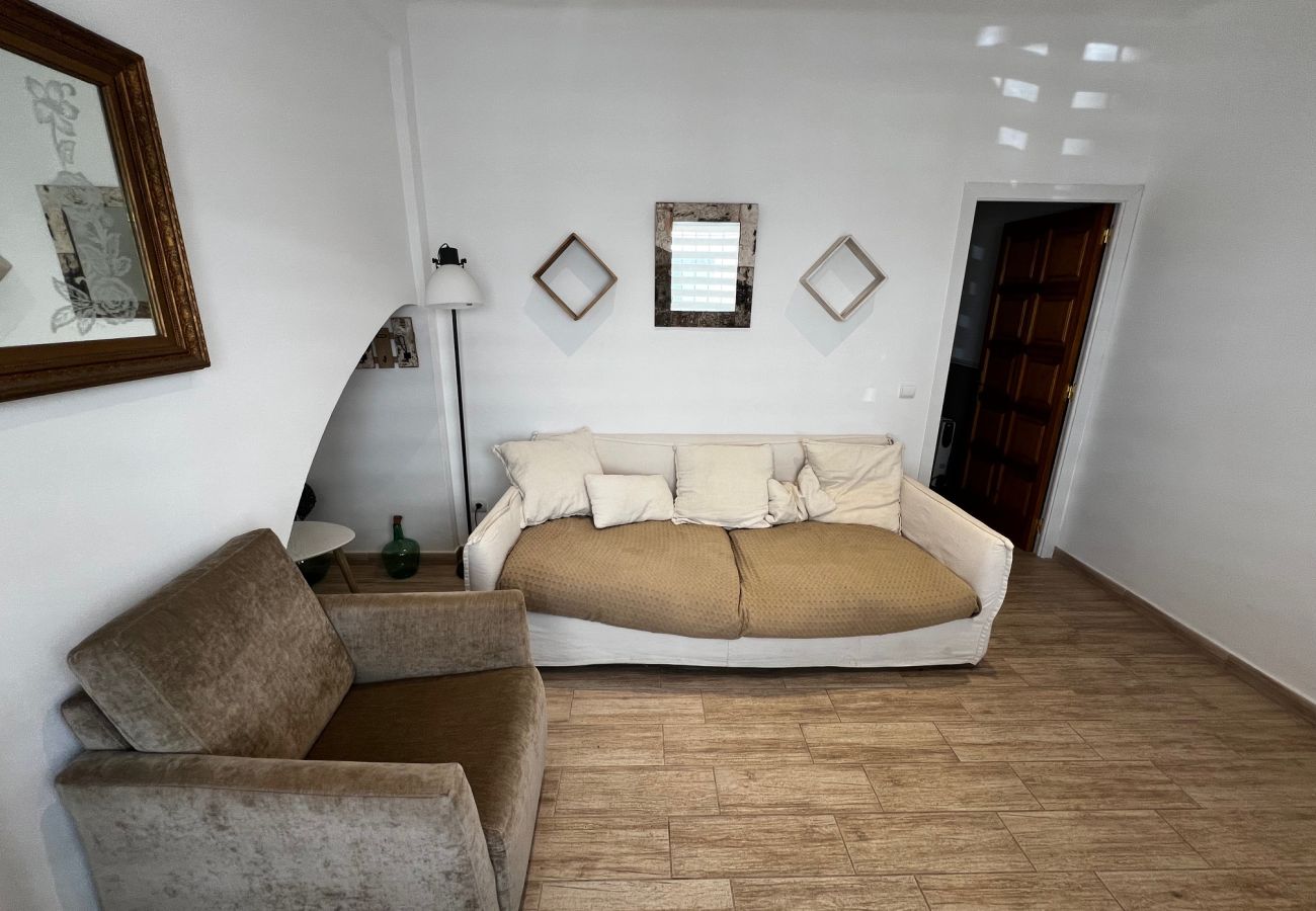 Apartamento en Llafranc - 1SICA 01 - Espacioso y moderno apartamento totalmente renovado en planta baja situado en el centro de Llafranc, sólo 100m de  la playa