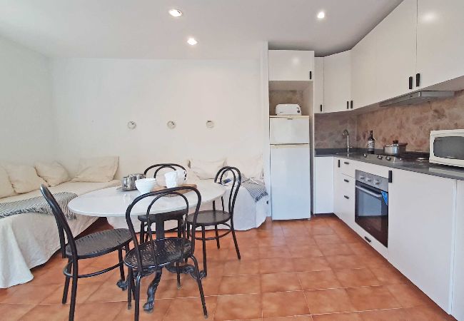 Bungalow en Llafranc - 1SIR 01 - Apartamento sencillo situado en Llafranc, a solo 200m de la playa y del centro del pueblo Bungalow en Llafranc - 1SIR 01 - Apartamento sencillo situado en Llafranc, a solo 200m de la playa y del centro del pueblo