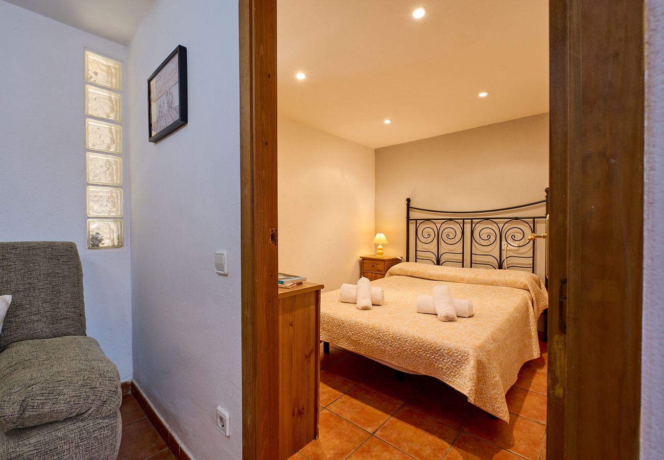 Villa en Lloret de Mar - 2SOPH01 - Acogedora casa con piscina privada para 8 personas situada en una zona residencial muy tranquila.