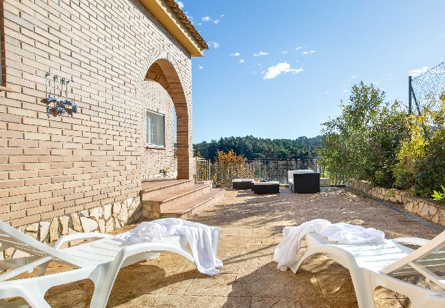 Villa en Vidreres - 2SOT01 - Bonita casa para 8 personas con piscina privada situada en una zona residencial tranquila 