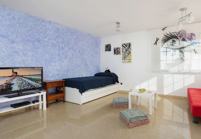 Villa en Vidreres - 2SOT01 - Bonita casa para 8 personas con piscina privada situada en una zona residencial tranquila 