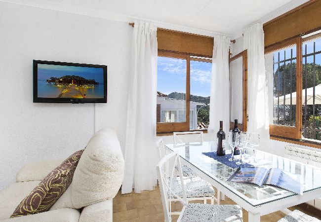 Villa en Blanes - 2TEN01 - Casa para 10 personas con piscina privada situada cerca de la playa y del centro de Blanes Villa en Blanes - 2TEN01 - Casa para 10 personas con piscina privada situada cerca de la playa y del centro de Blanes