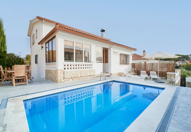 Villa en Blanes - 2TEN01 - Casa para 10 personas con piscina privada situada cerca de la playa y del centro de Blanes