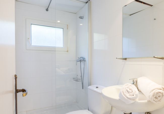 Apartamento en Llafranc - 1ANC 06 - Apartamento con terraza situado muy cerca de la bonita playa de Llafranc Apartamento en Llafranc - 1ANC 06 - Apartamento con terraza situado muy cerca de la bonita playa de Llafranc